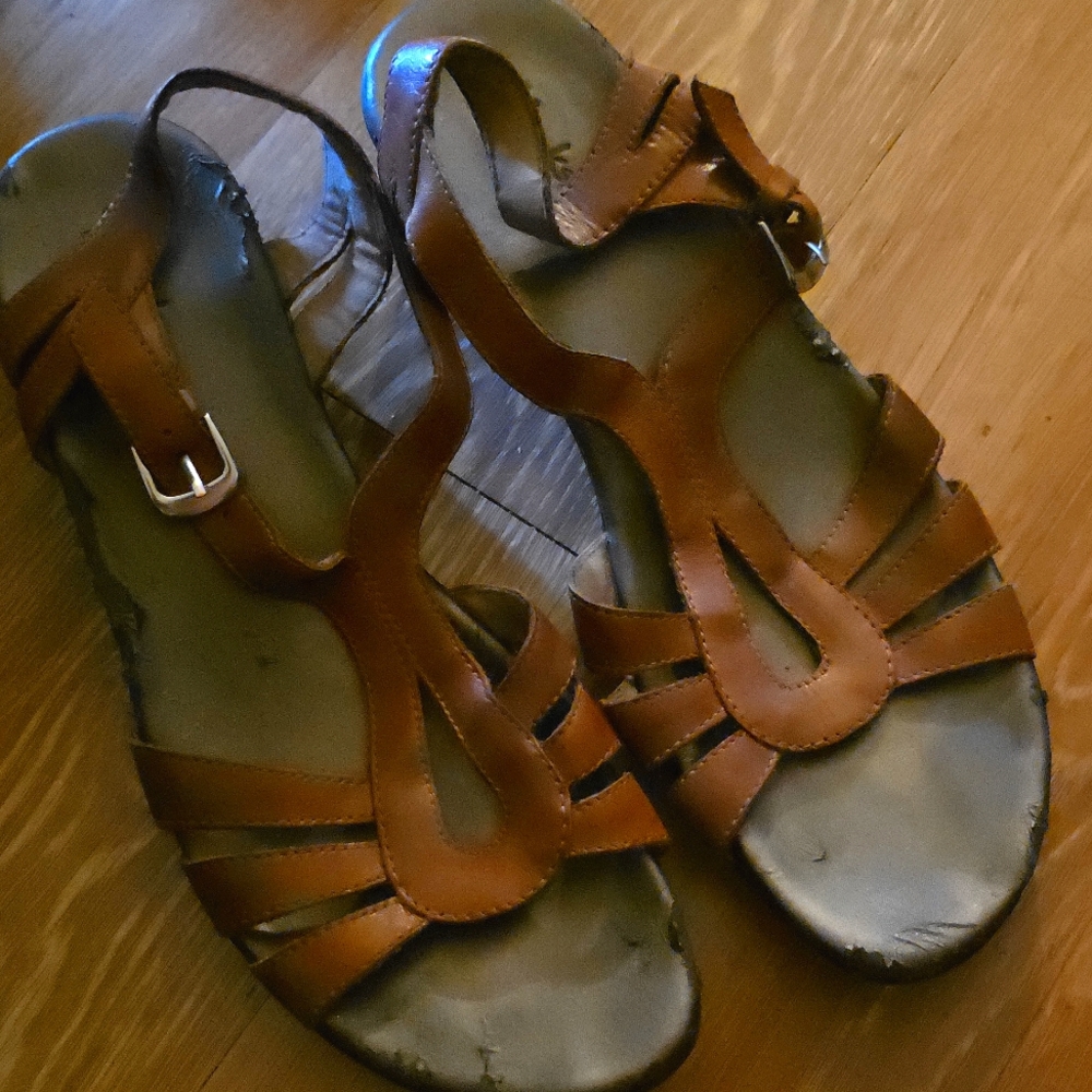 Clarks Brown Bendables Sandals Size 10